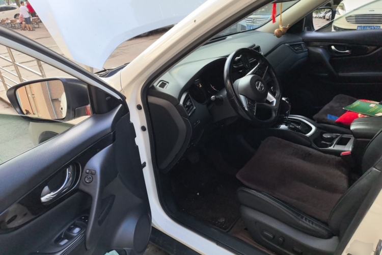 Used Nissan X-Trail 2019 2.0L CVT Smart Connect Comfort Edition 2WD Driver Seat
