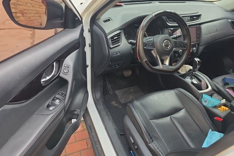 Used Nissan X-Trail 2019 2.0L CVT Smart Connect Comfort Edition 2WD Driver Seat