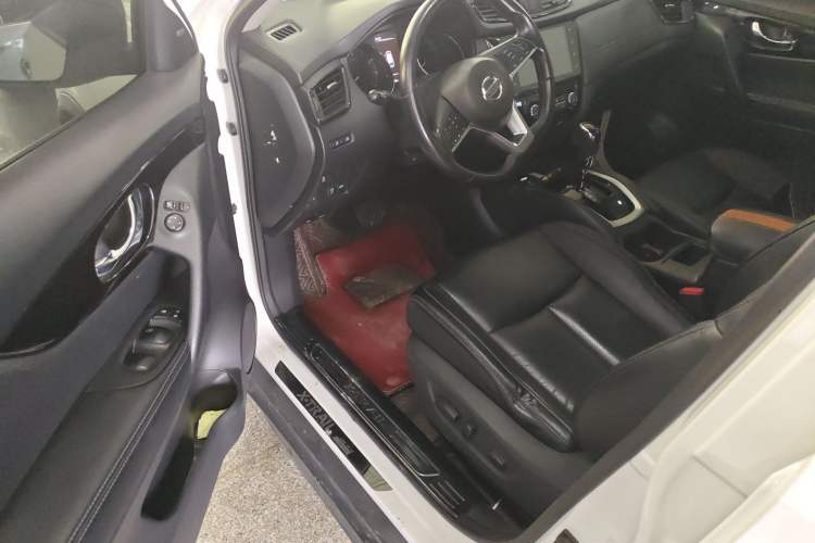 Used Nissan X-Trail 2019 2.0L CVT Smart Connect Comfort Edition 2WD Driver Seat
