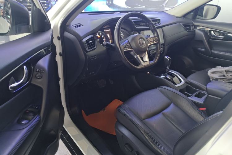 Used Nissan X-Trail 2019 2.0L CVT Smart Connect Comfort Edition 2WD Driver Seat