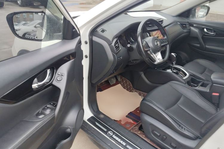 Used Nissan X-Trail 2019 2.0L CVT Smart Connect Comfort Edition 2WD Driver Seat