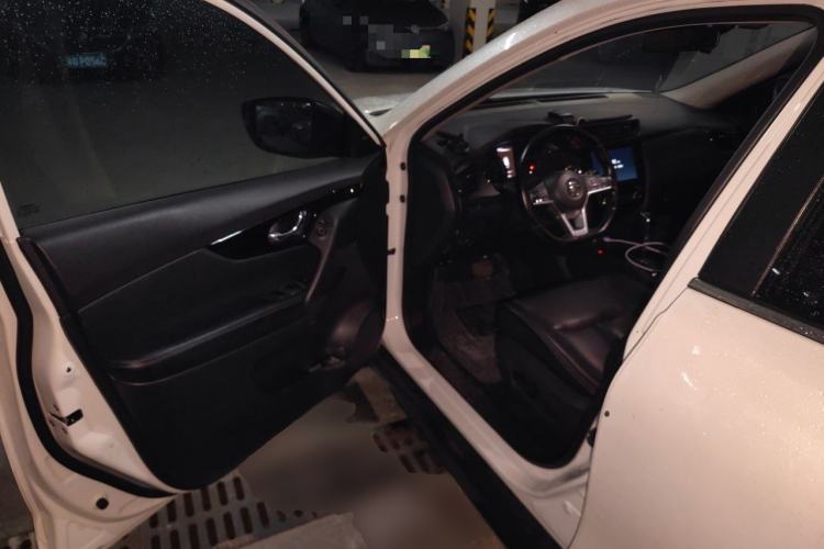Used Nissan X-Trail 2019 2.0L CVT Smart Connect Comfort Edition 2WD Driver Seat