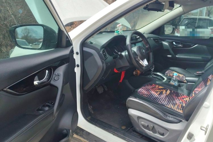 Used Nissan X-Trail 2019 2.0L CVT Smart Connect Comfort Edition 2WD Driver Seat