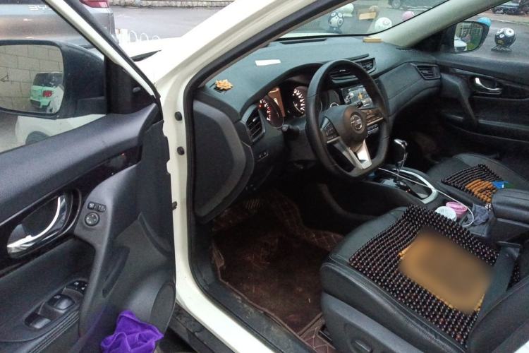 Used Nissan X-Trail 2019 2.0L CVT Smart Connect Comfort Edition 2WD Driver Seat
