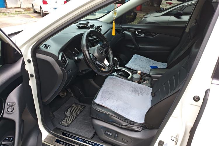Used Nissan X-Trail 2019 2.0L CVT Comfort Edition 2WD Driver Seat