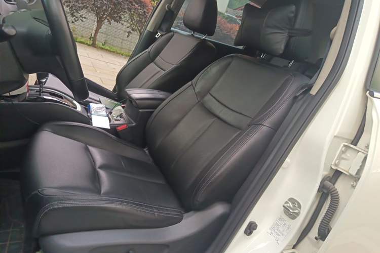 Used Nissan X-Trail 2019 2.0L CVT Smart Connect Comfort Edition 2WD Driver Seat
