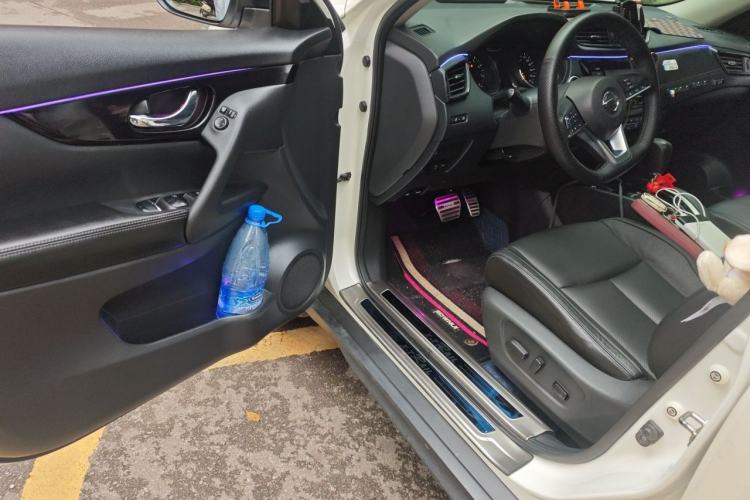 Used Nissan X-Trail 2019 2.0L CVT Comfort Edition 2WD Driver Seat