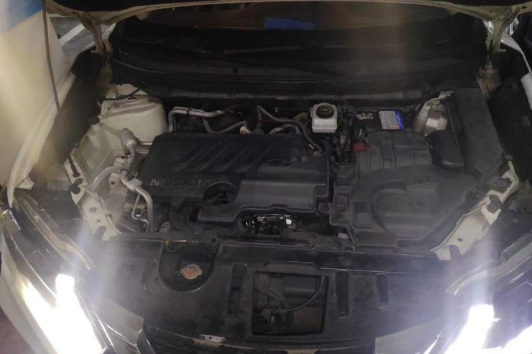 Used Nissan X-Trail 2019 2.0L CVT Comfort Edition 2WD Engine Bay