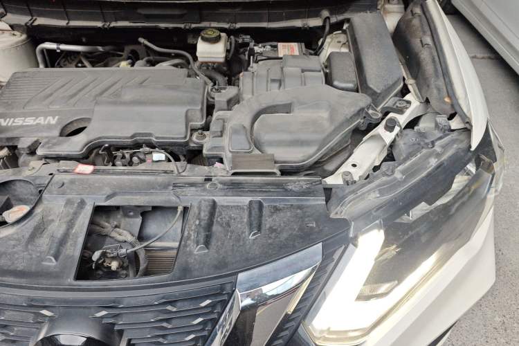 Used Nissan X-Trail 2019 2.0L CVT Comfort Edition 2WD Engine Bay Left