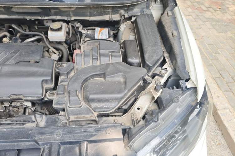 Used Nissan X-Trail 2019 2.0L CVT Smart Connect Comfort Edition 2WD Engine Bay Left