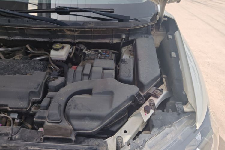 Used Nissan X-Trail 2019 2.0L CVT Comfort Edition 2WD Engine Bay Left