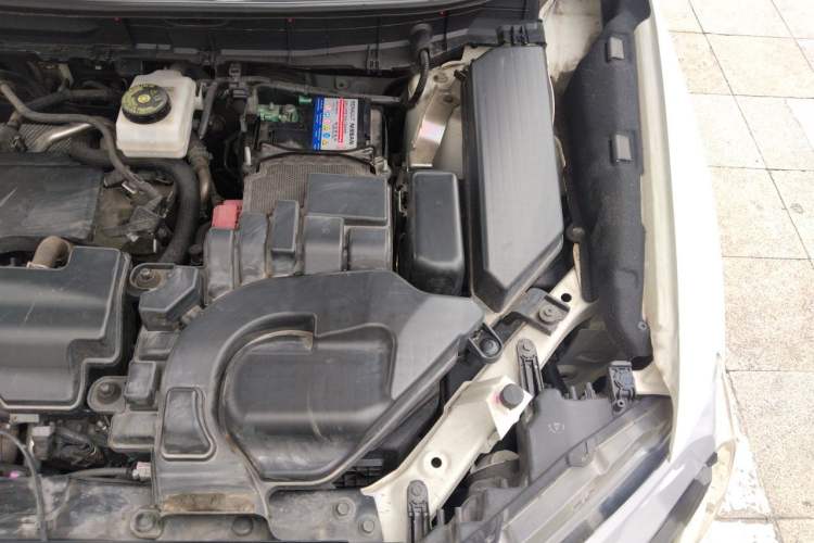 Used Nissan X-Trail 2019 2.0L CVT Smart Connect Comfort Edition 2WD Engine Bay Left