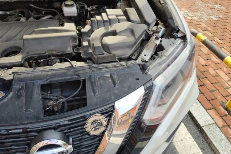 Used Nissan X-Trail 2019 2.0L CVT Smart Connect Comfort Edition 2WD Engine Bay Left