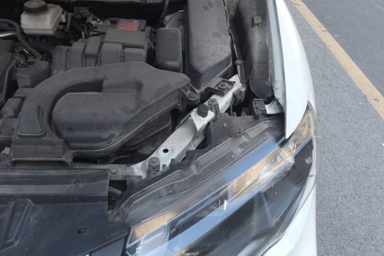 Used Nissan X-Trail 2019 2.0L CVT Smart Connect Comfort Edition 2WD Engine Bay Left