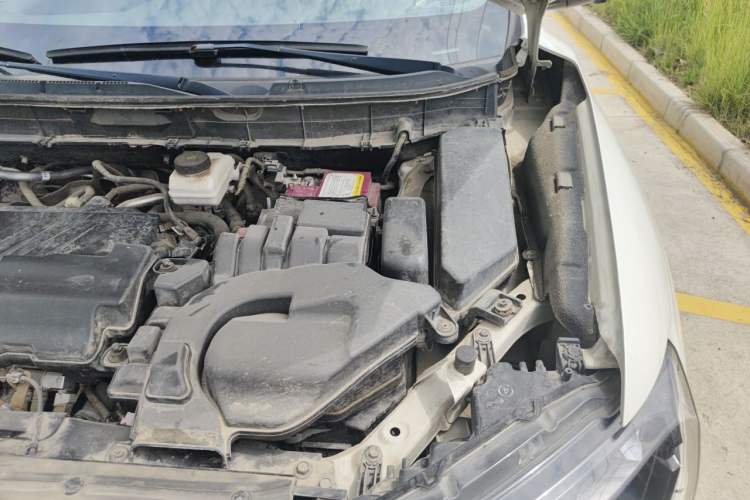Used Nissan X-Trail 2019 2.0L CVT Smart Connect Comfort Edition 2WD Engine Bay Left