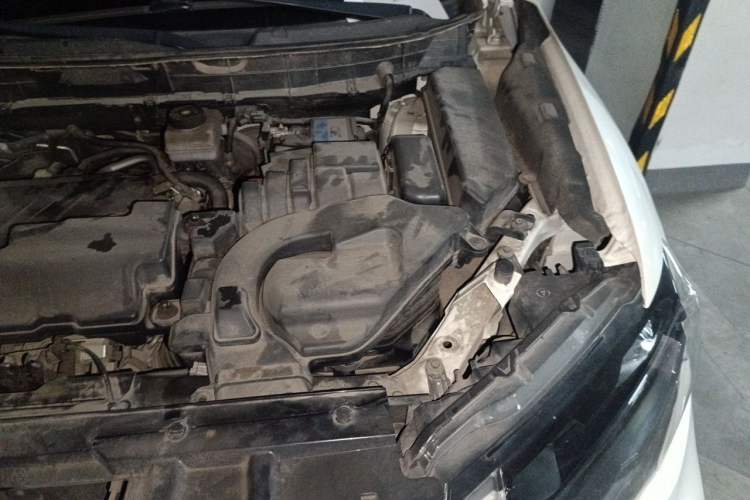 Used Nissan X-Trail 2019 2.0L CVT Smart Connect Comfort Edition 2WD Engine Bay Left