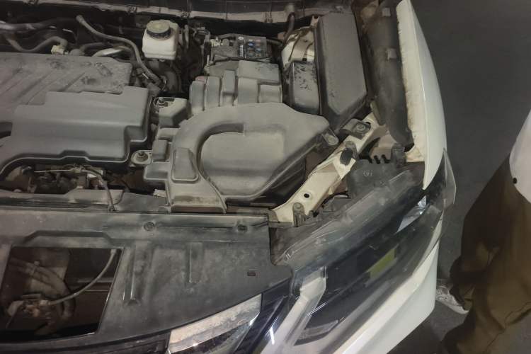 Used Nissan X-Trail 2019 2.0L CVT Smart Connect Comfort Edition 2WD Engine Bay Left