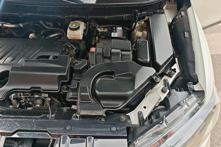 Used Nissan X-Trail 2019 2.0L CVT SmartConnect 7-Seater Comfort Edition 2WD Engine Bay Left
