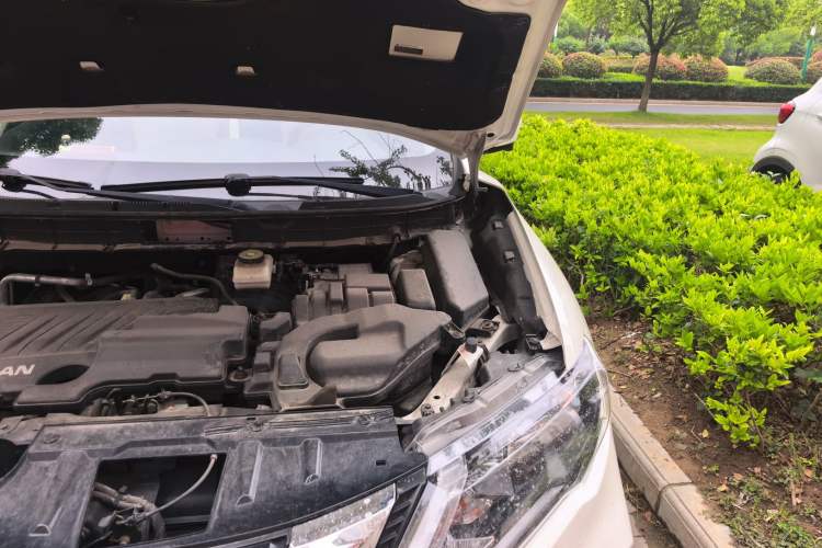 Used Nissan X-Trail 2019 2.0L CVT Smart Connect Comfort Edition 2WD Engine Bay Left