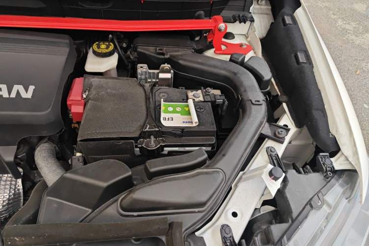 Used Nissan X-Trail 2019 2.5L CVT Smart Connect Luxury Edition 4WD Engine Bay Left