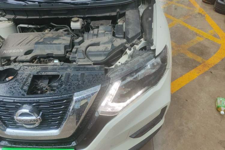 Used Nissan X-Trail 2019 2.0L CVT Comfort Edition 2WD Engine Bay Left