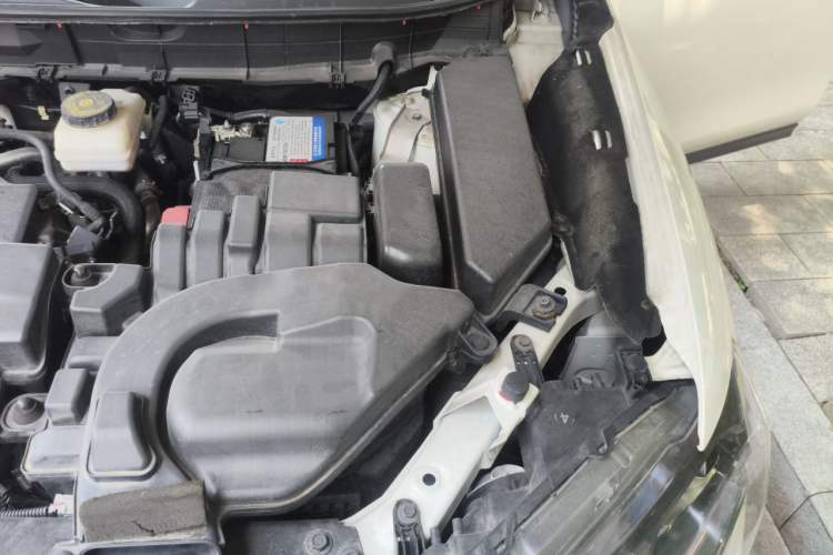 Used Nissan X-Trail 2019 2.0L CVT Smart Connect Comfort Edition 2WD Engine Bay Left