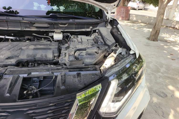 Used Nissan X-Trail 2019 2.0L CVT Smart Connect Comfort Edition 2WD Engine Bay Left
