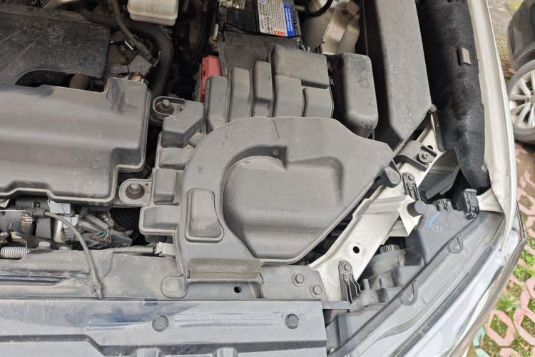 Used Nissan X-Trail 2019 2.0L CVT Smart Connect Comfort Edition 2WD Engine Bay Left