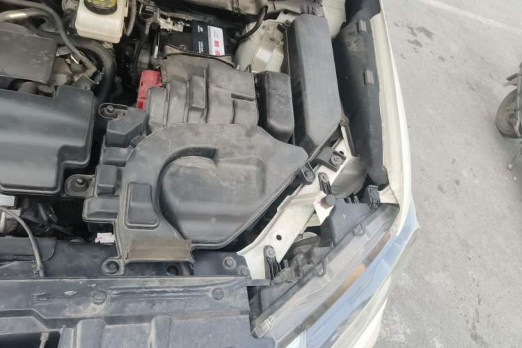 Used Nissan X-Trail 2019 2.0L CVT Smart Connect Comfort Edition 2WD Engine Bay Left