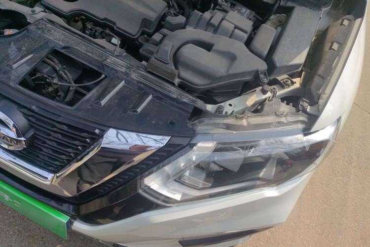 Used Nissan X-Trail 2019 2.0L CVT Smart Connect Comfort Edition 2WD Engine Bay Left