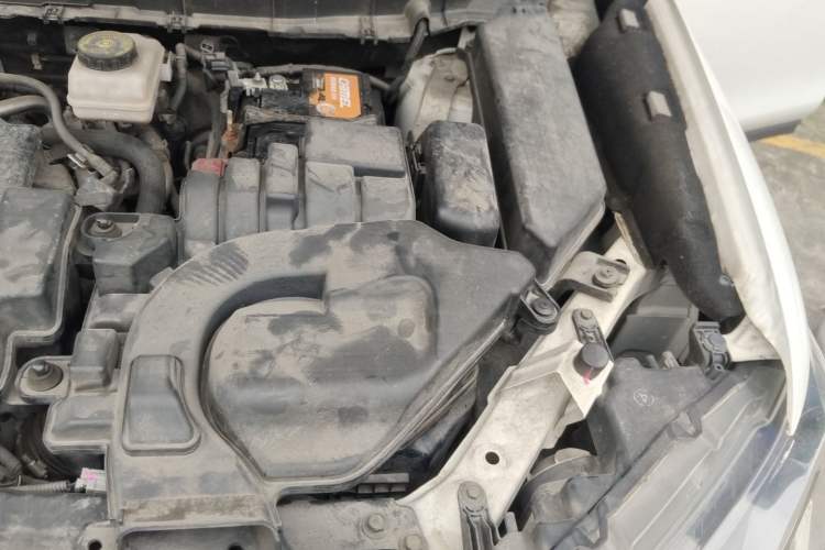 Used Nissan X-Trail 2019 2.0L CVT Comfort Edition 2WD Engine Bay Left