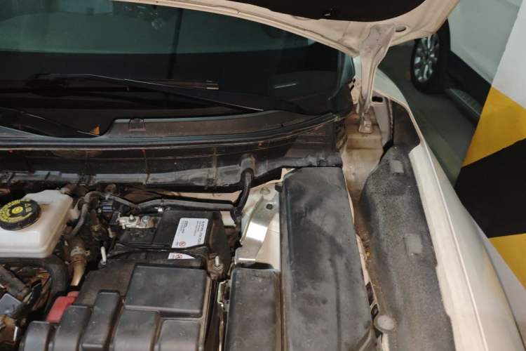 Used Nissan X-Trail 2019 2.0L CVT Smart Connect Comfort Edition 2WD Engine Bay Left