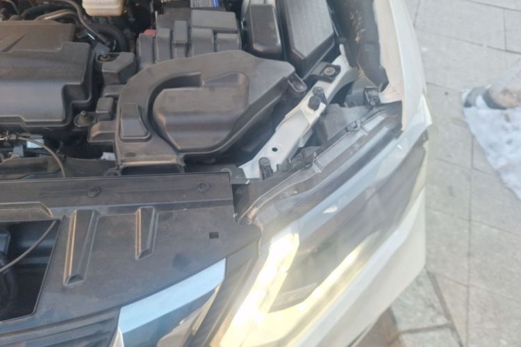 Used Nissan X-Trail 2019 2.0L CVT Comfort Edition 2WD Engine Bay Left