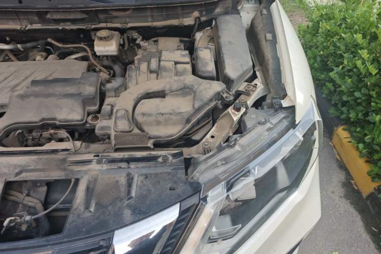 Used Nissan X-Trail 2019 2.0L CVT Smart Connect Comfort Edition 2WD Engine Bay Left