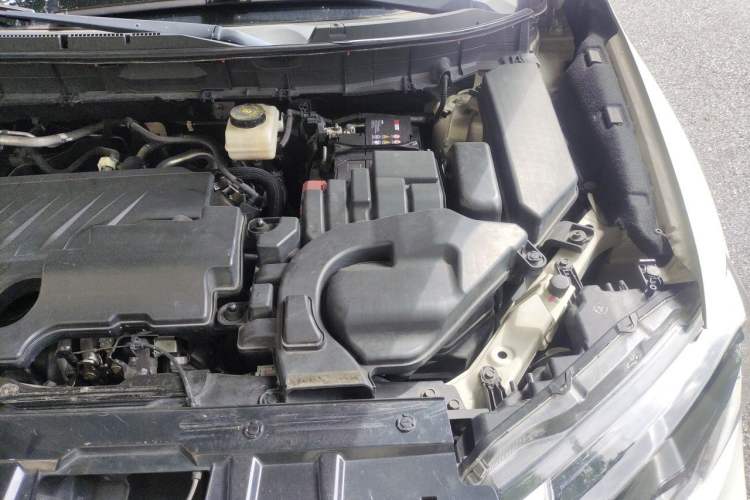 Used Nissan X-Trail 2019 2.0L CVT Comfort Edition 2WD Engine Bay Left