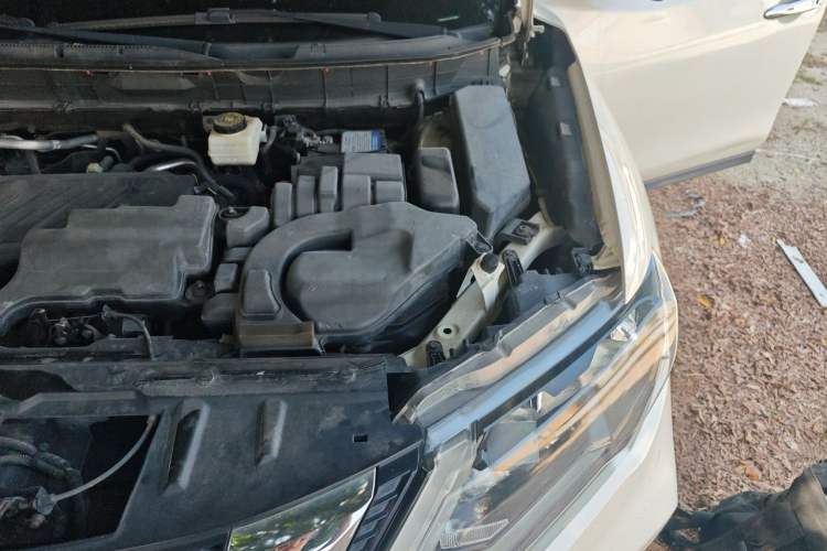 Used Nissan X-Trail 2019 2.0L CVT Smart Connect Comfort Edition 2WD Engine Bay Left