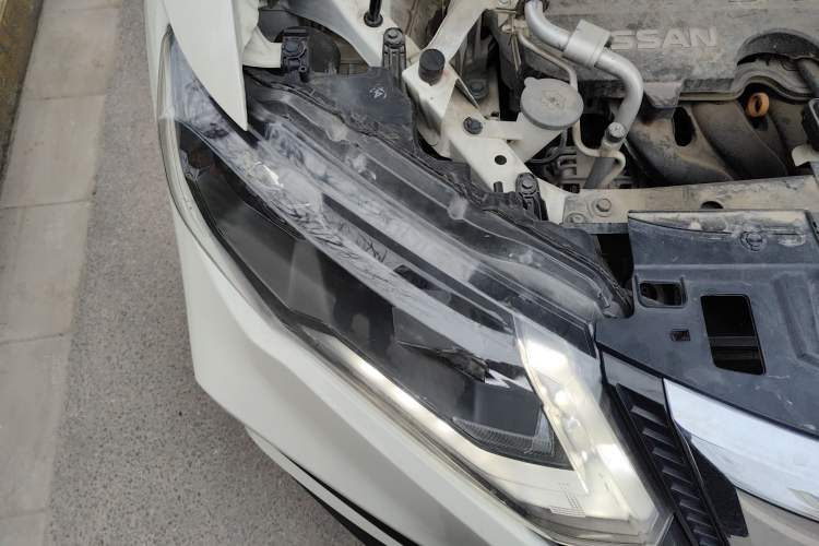 Used Nissan X-Trail 2019 2.0L CVT Smart Connect Comfort Edition 2WD Engine Bay Right