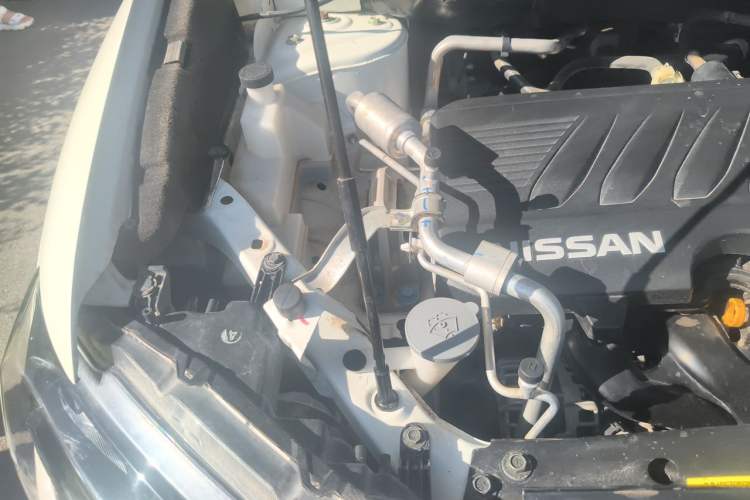 Used Nissan X-Trail 2019 2.0L CVT Smart Connect Comfort Edition 2WD Engine Bay Right