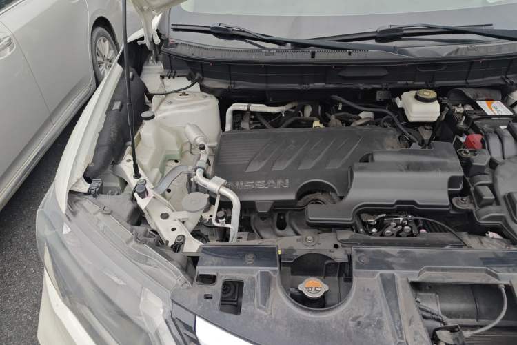 Used Nissan X-Trail 2019 2.0L CVT Comfort Edition 2WD Engine Bay Right