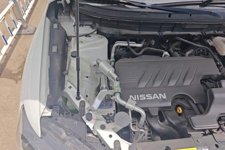 Used Nissan X-Trail 2019 2.0L CVT Comfort Edition 2WD Engine Bay Right