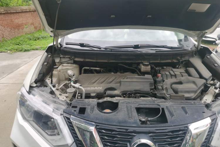 Used Nissan X-Trail 2019 2.0L CVT Comfort Edition 2WD Engine Bay Right