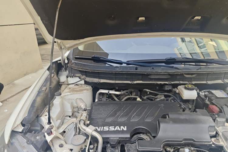 Used Nissan X-Trail 2019 2.0L CVT Comfort Edition 2WD Engine Bay Right