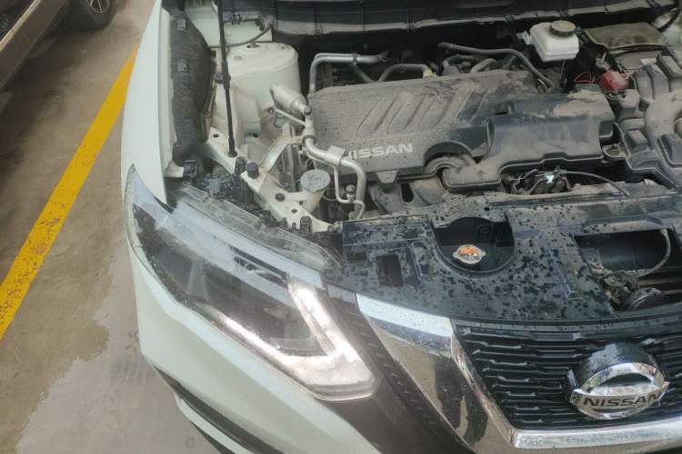 Used Nissan X-Trail 2019 2.0L CVT Comfort Edition 2WD Engine Bay Right