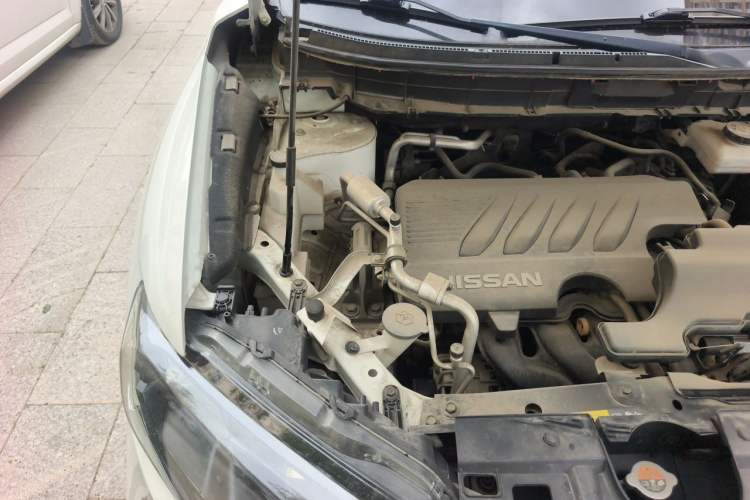 Used Nissan X-Trail 2019 2.0L CVT Comfort Edition 2WD Engine Bay Right