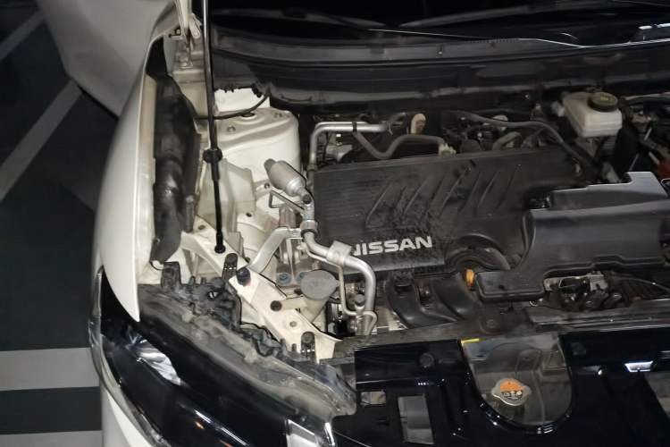 Used Nissan X-Trail 2019 2.0L CVT Comfort Edition 2WD Engine Bay Right