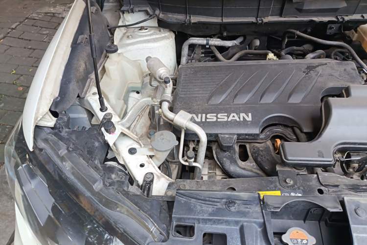 Used Nissan X-Trail 2019 2.0L CVT Comfort Edition 2WD Engine Bay Right