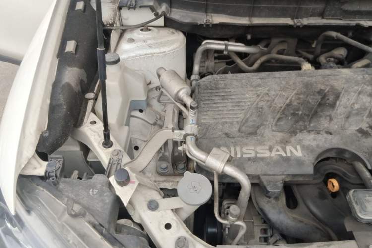 Used Nissan X-Trail 2019 2.0L CVT Comfort Edition 2WD Engine Bay Right