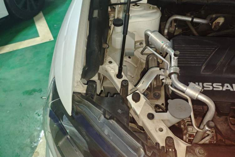Used Nissan X-Trail 2019 2.0L CVT Smart Connect Comfort Edition 2WD Engine Bay Right
