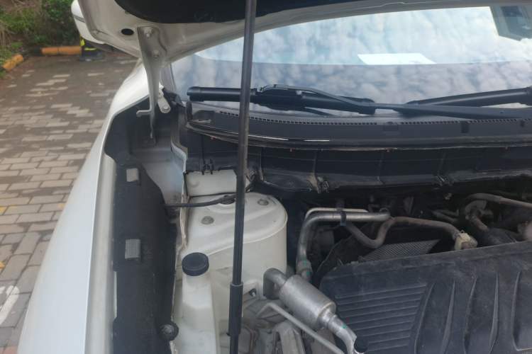 Used Nissan X-Trail 2019 2.0L CVT Smart Connect Comfort Edition 2WD Engine Bay Right