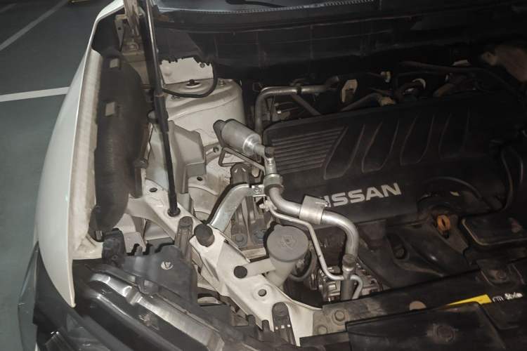 Used Nissan X-Trail 2019 2.0L CVT Smart Connect Comfort Edition 2WD Engine Bay Right